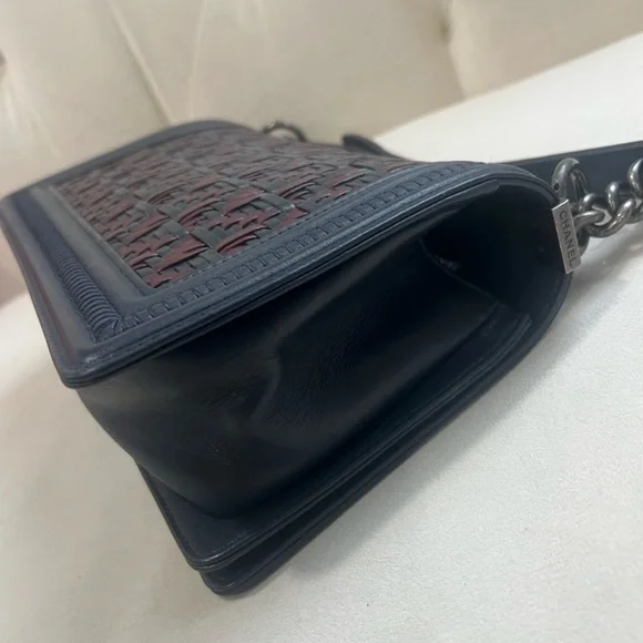 CHANEL Boy Bag Medium Size Crossbody Bag - Picture 5 of 9